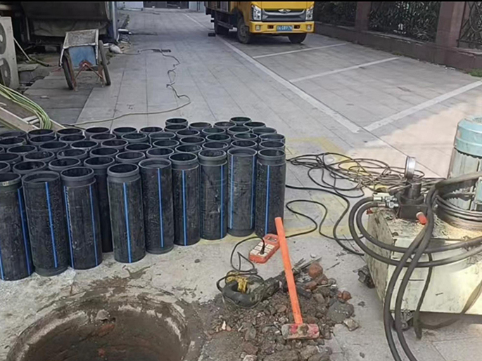 偃师PE置换管厂家 DN315置换管 非开挖管短管置换